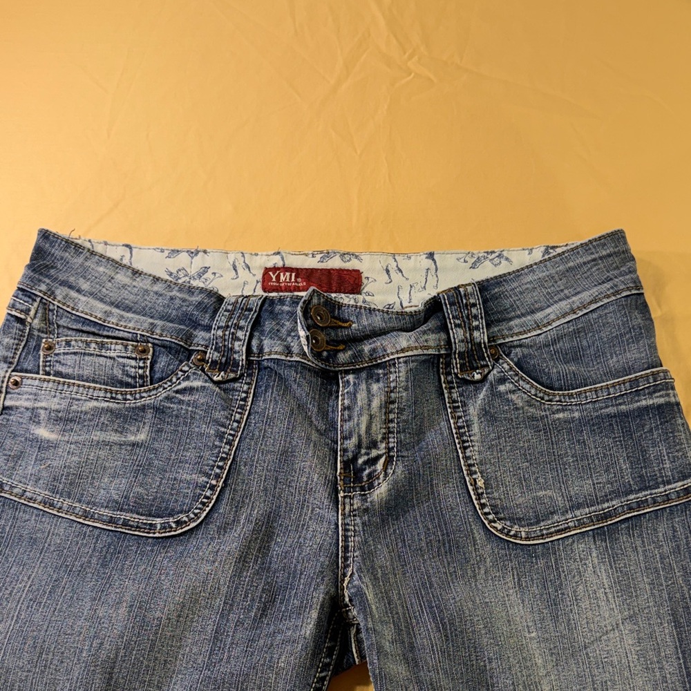 YMI women’s denim jeans, low rise, medium wash stretch size 11 straight leg